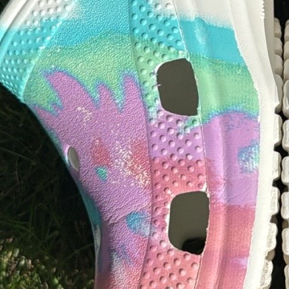 CROCS Classic Tie-Dye Graphic Clogs Women’s Size 9 - Picture 5 of 7